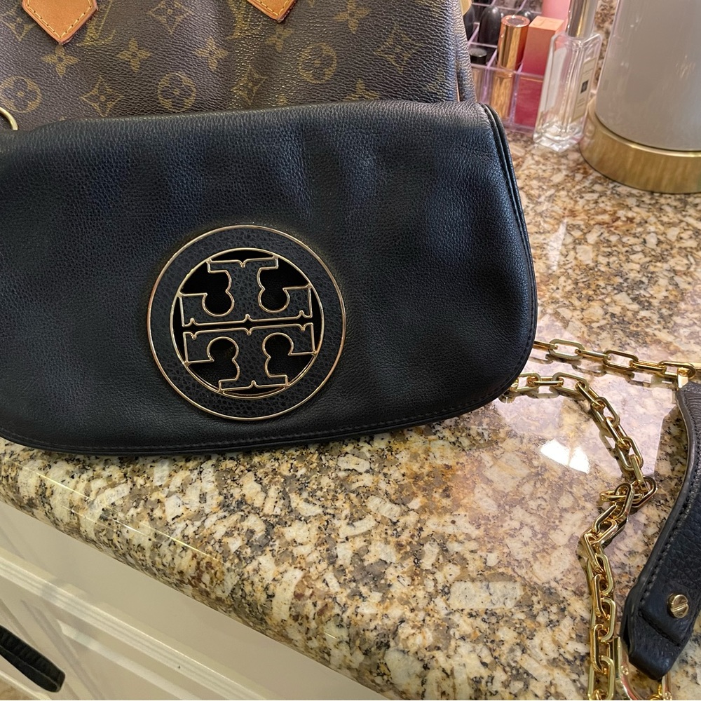 Classic Tory Burch Crossbody Purse